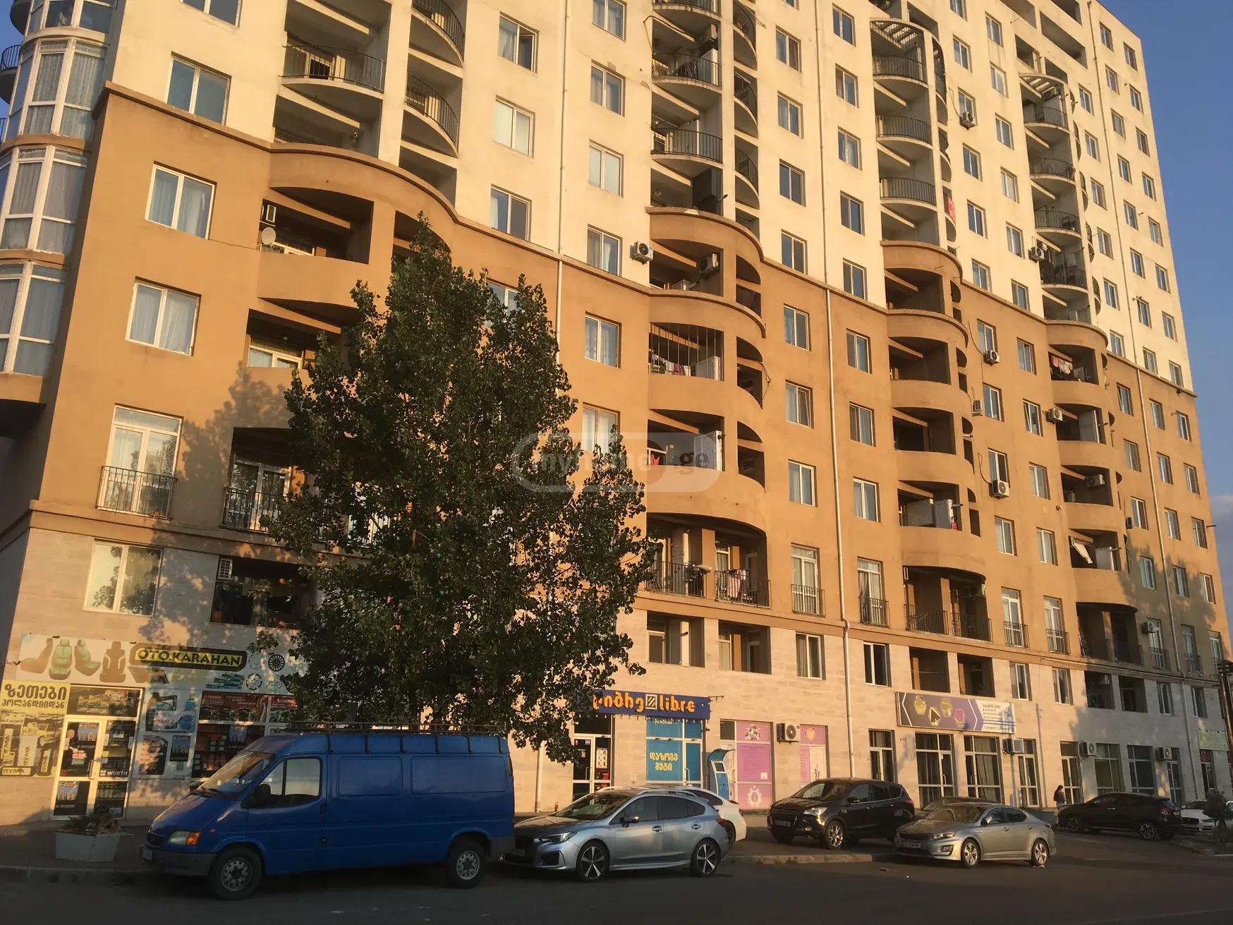 3-Zimmer-Wohnung, Samgori