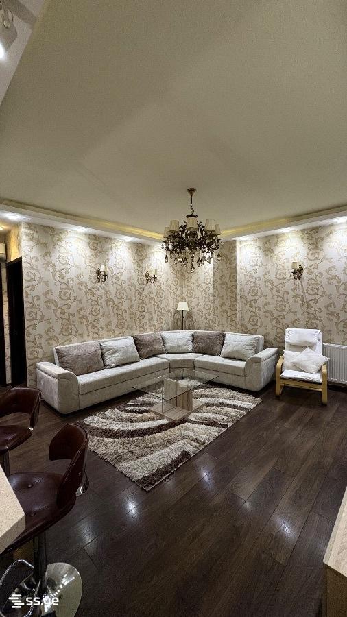 3部屋のマンション、დავით გურამიშვილის გამზირი