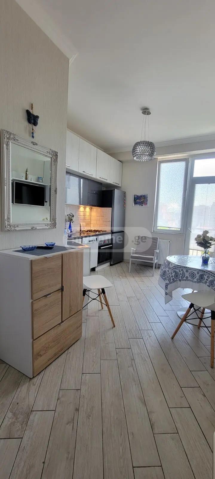 Wohnung mit 2 Schlafzimmern, Ermile-Bedia-Straße