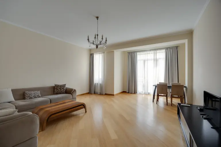 Wohnung mit 1 Schlafzimmer, Marie-Brosset-Straße