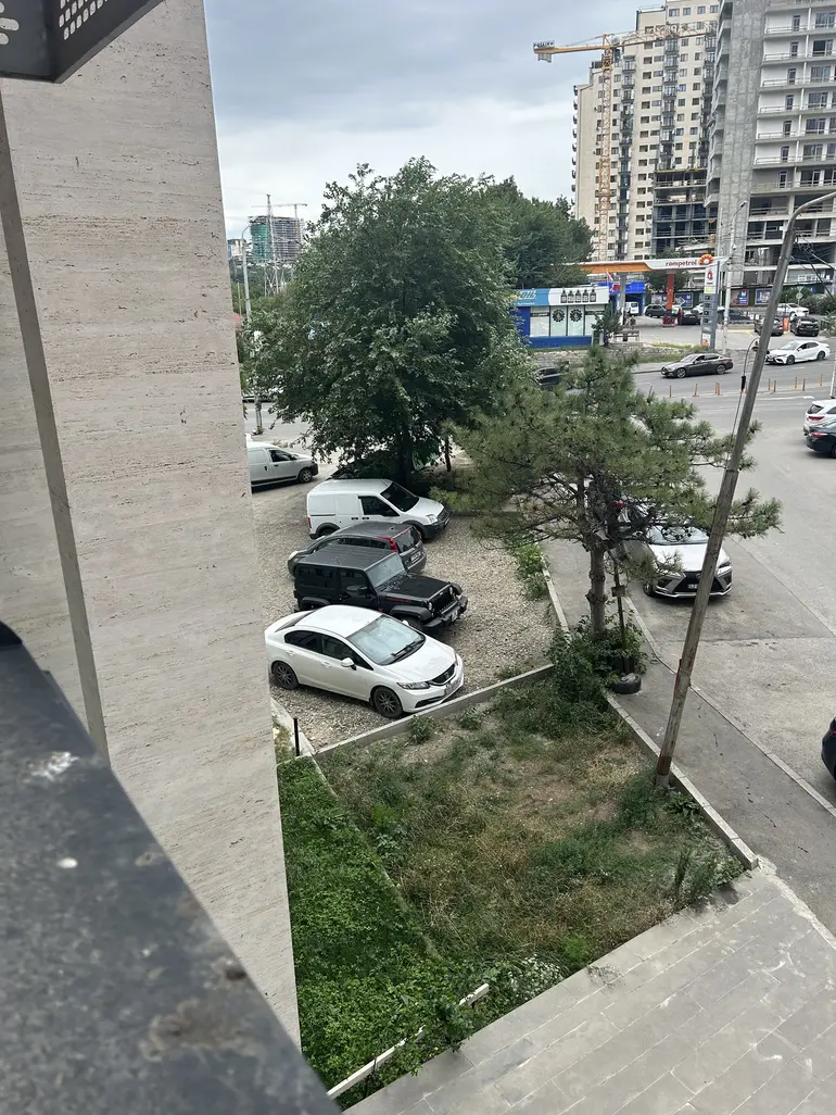Wohnung mit 2 Schlafzimmern, Beri-Gabriel-Salosi-Prospekt