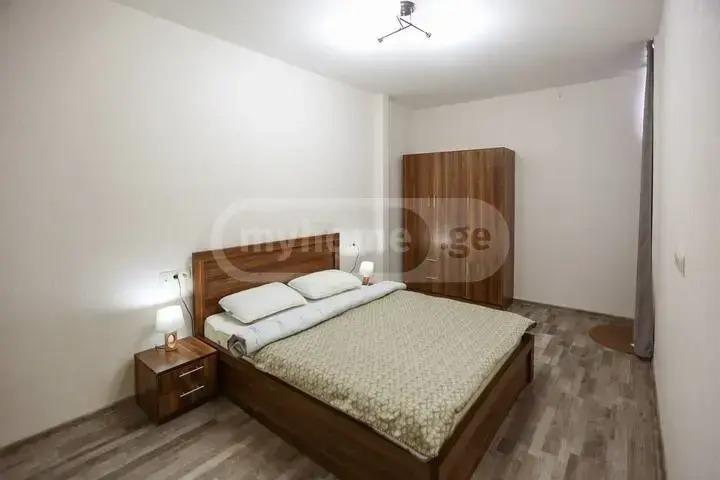 3-Zimmer-Wohnung, პეტრე მელიქიშვილის გამზირი