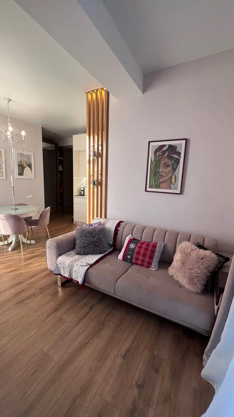 2-Zimmer-Wohnung, გრიგოლ რობაქიძის გამზირი