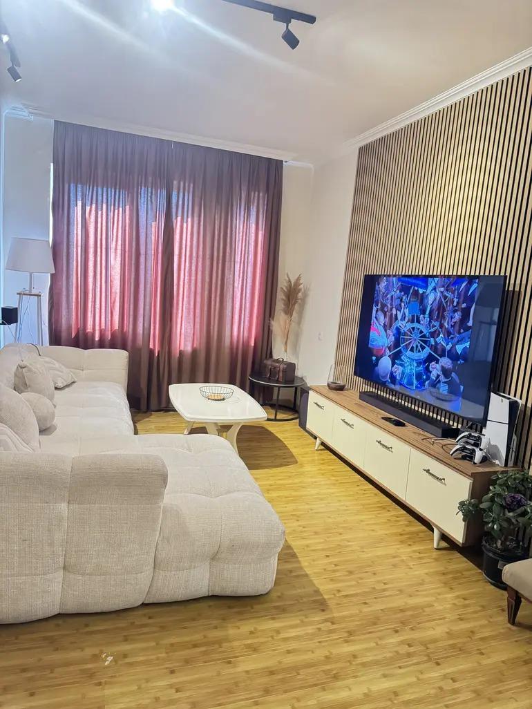Квартира с 2 спальнями, Глдани – 8-й микрорайон