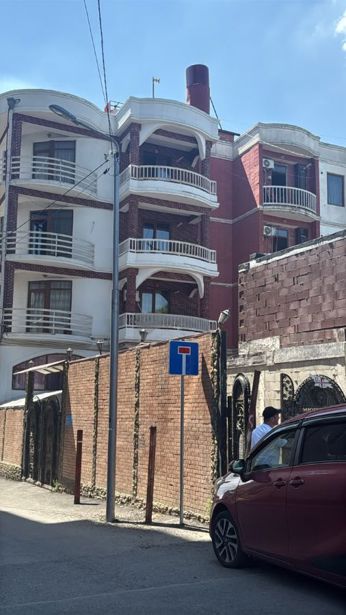 Wohnung mit 2 Schlafzimmern, Giorgi-Tschkondideli-Straße