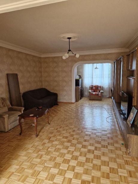 Wohnung mit 3 Schlafzimmern, Theimuras-1.-Straße