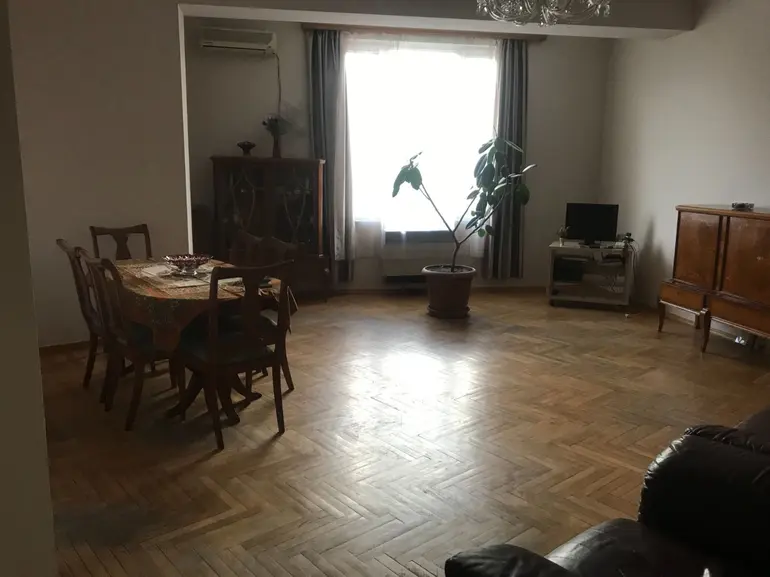 2-Zimmer-Wohnung, გუდაურის ქუჩა