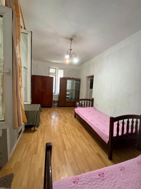 Wohnung mit 1 Schlafzimmer, Uschakow-Straße