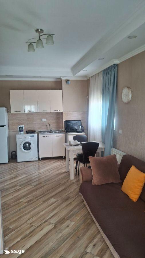 1 yatak odalı daire, Trialeti Sokağı