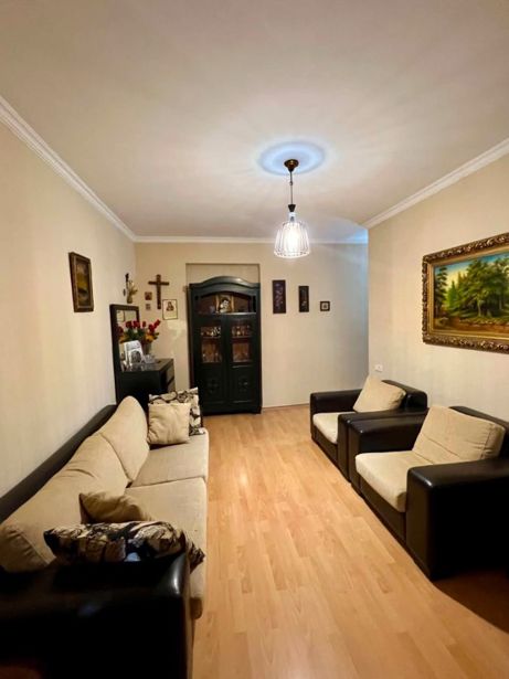 Wohnung mit 1 Schlafzimmer, Giorgi-Leonidse-Straße