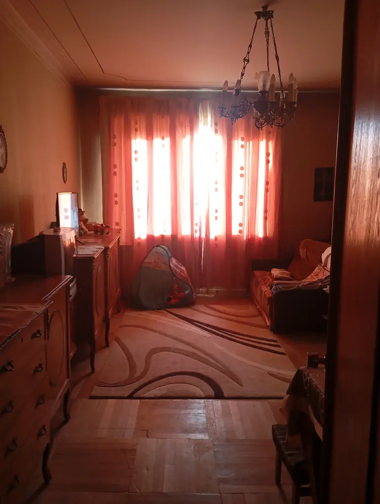 Wohnung mit 1 Schlafzimmer, Korneli-Tschaladse-Straße