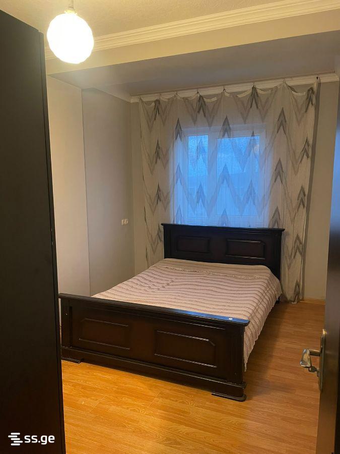 2-ოთახიანი ბინა, აბაშვილის ქ.