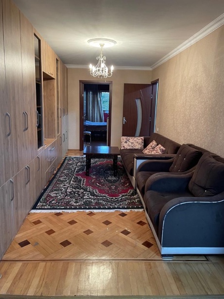 Wohnung mit 2 Schlafzimmern, Lili-Nuzubidse-Straße