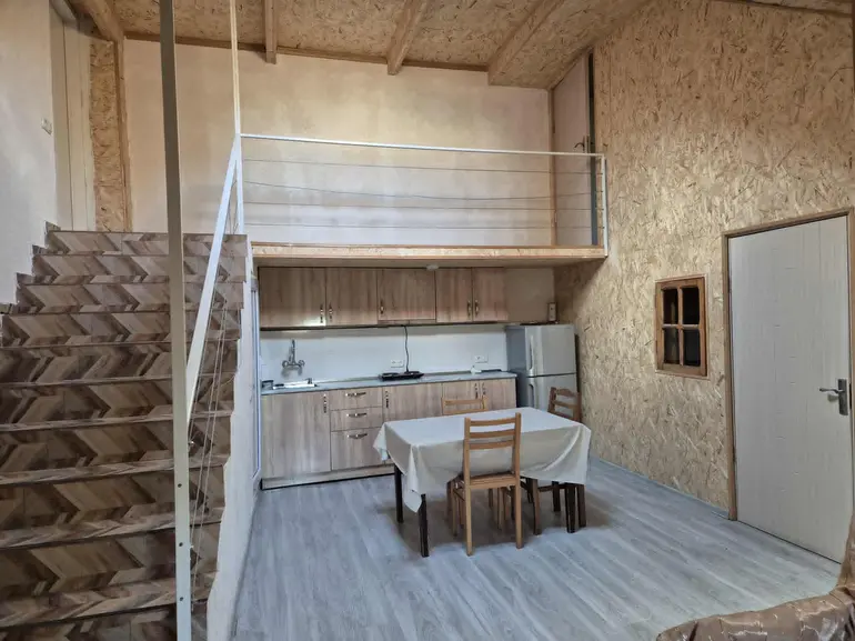Wohnung mit 2 Schlafzimmern, Ioseb-Ratili-Straße