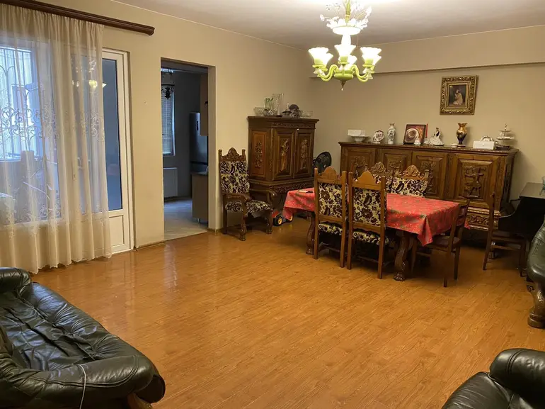 3 yatak odalı daire, Otar Lortkipanidze Sokağı