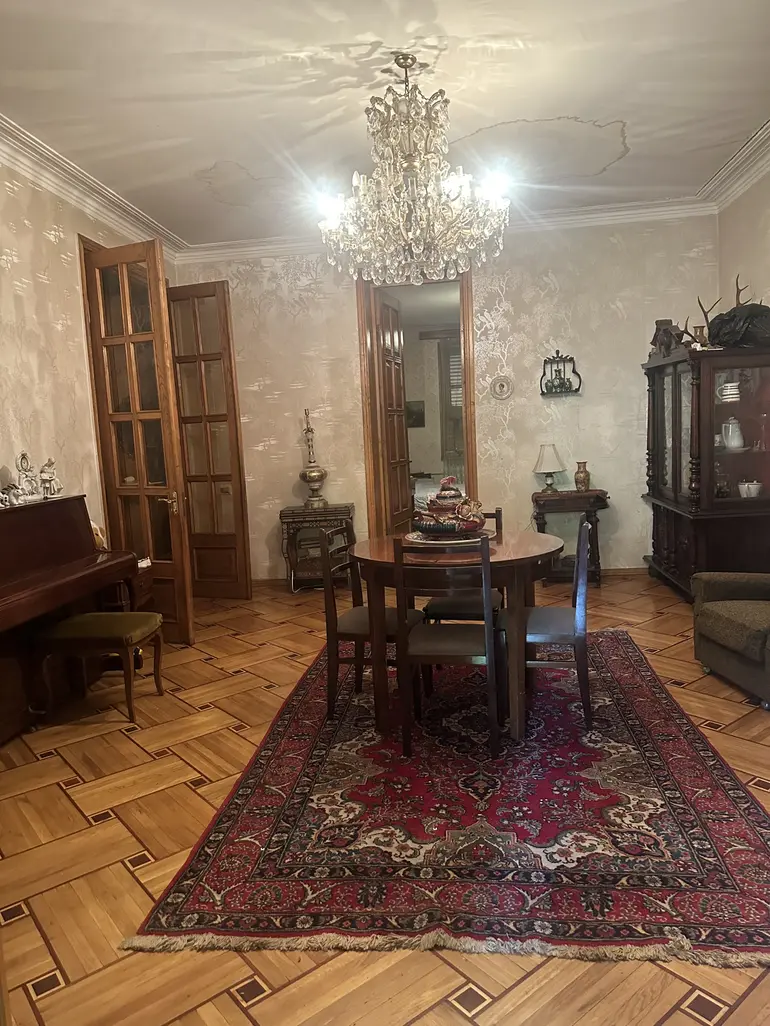 4-ოთახიანი ბინა, სოფიკო ჭიაურელის ქუჩა