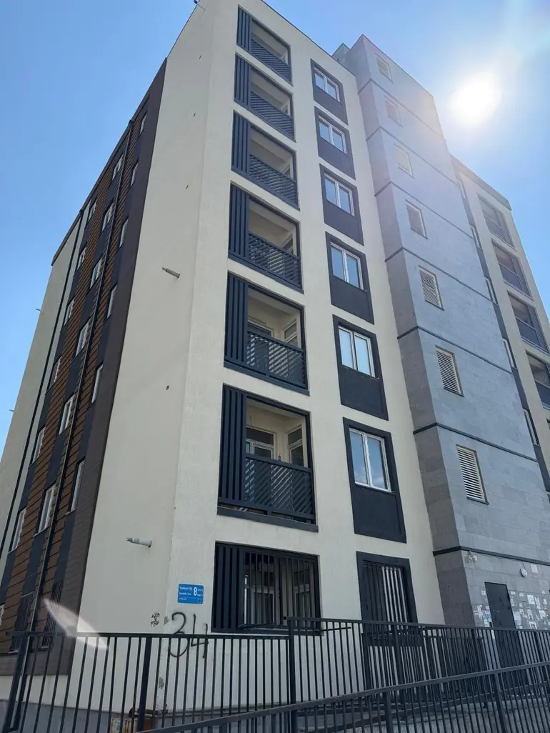 4室公寓，Ivertubani