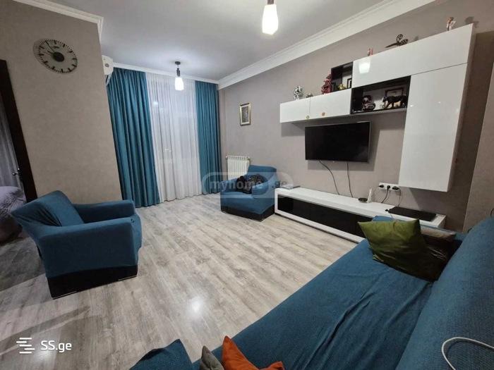 Wohnung mit 2 Schlafzimmern, Wepchistkaosani-Straße