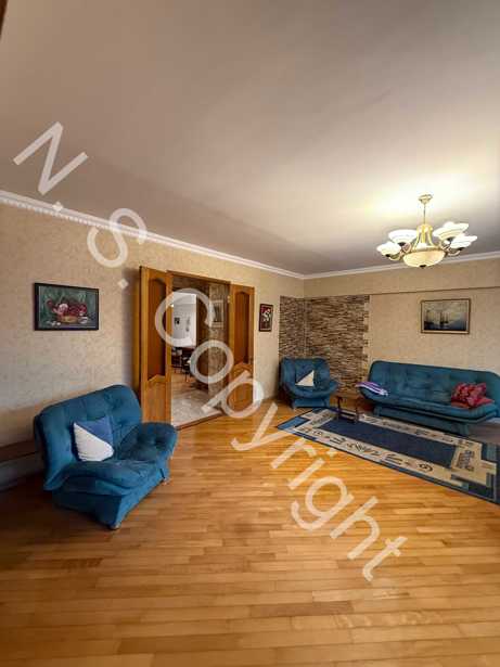 4-комн. квартира, 26 მაისის ქუჩა