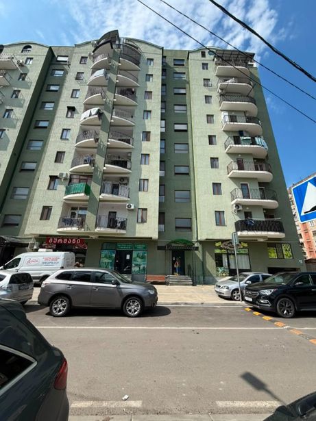 寝室1のマンション、ディミトリ・アラキシヴィリ通り