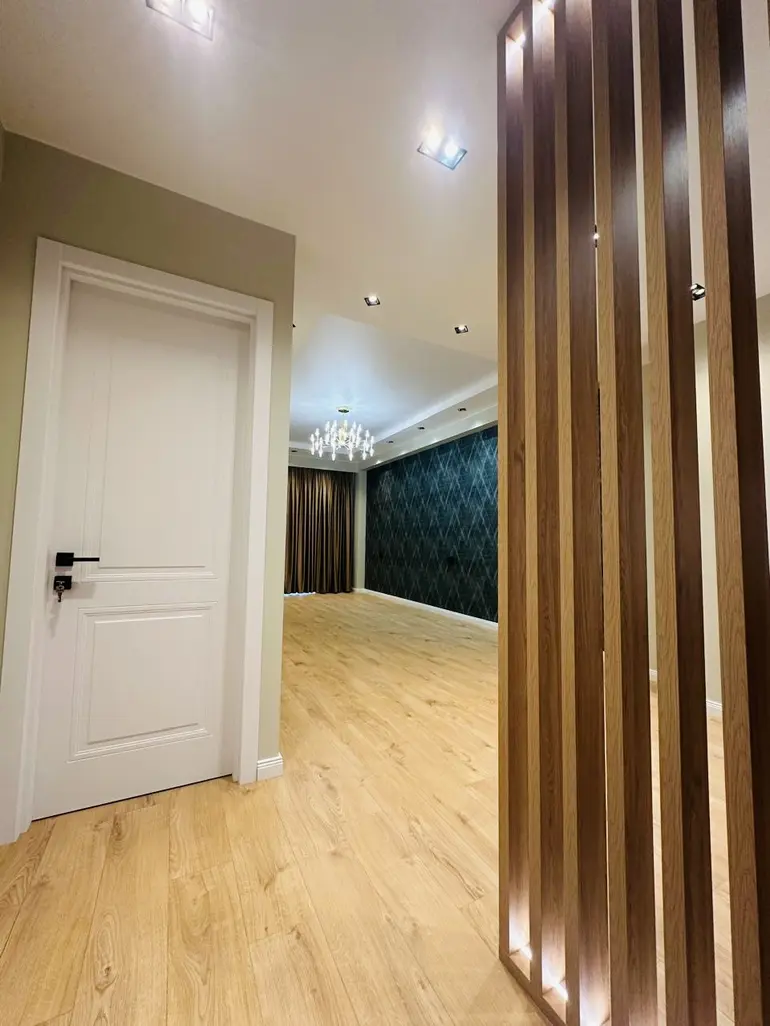 Wohnung mit 1 Schlafzimmer, Awto-Warasi-Straße