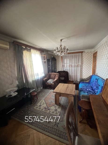 3部屋のマンション、კალოუბნის ქუჩა