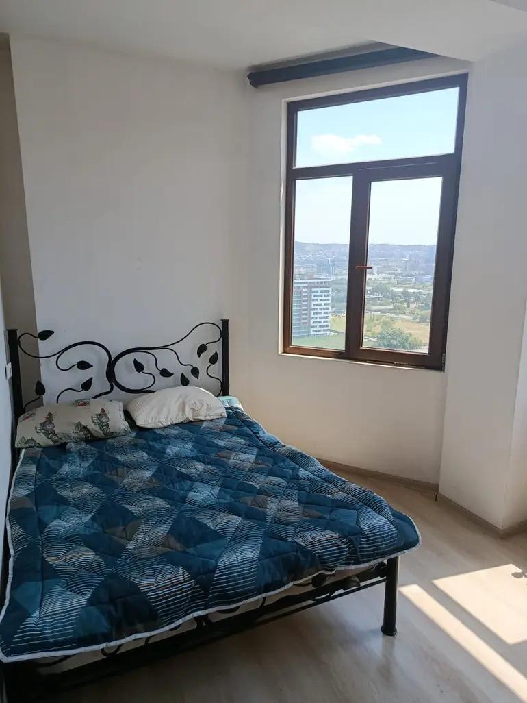 3 odalı daire, ფარნავაზ მეფის გამზირი