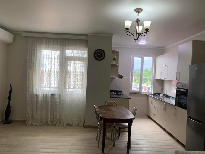 2 yatak odalı daire, Bagrationi I