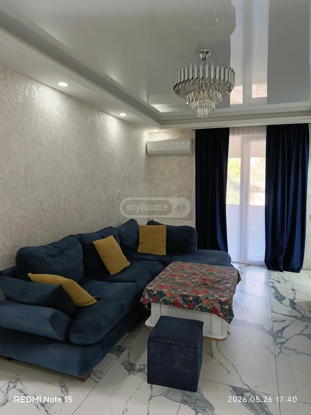 Wohnung mit 1 Schlafzimmer, Neun-Brüder-Chercheulidse-Straße