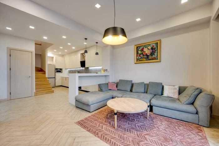 2 yatak odalı daire, Şalva Nutsubidze Sokağı