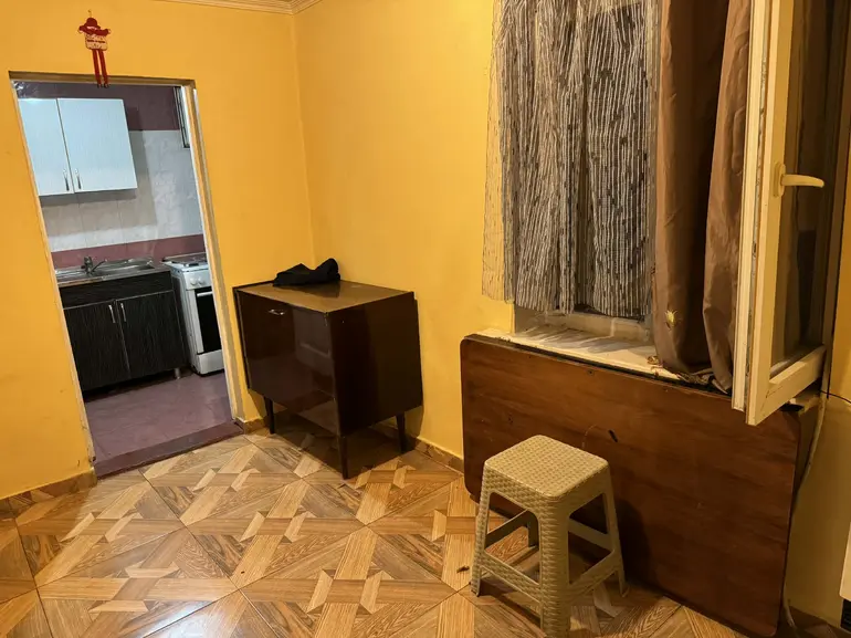 2-Zimmer-Wohnung, ახალარსენალის 1,2 ქუჩა