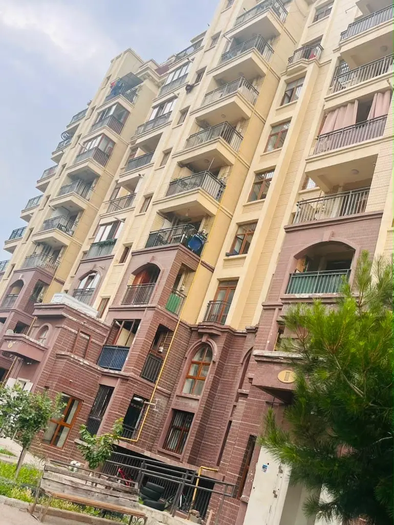 5-Zimmer-Wohnung, ვიქტორ კუპრაძის ქუჩა