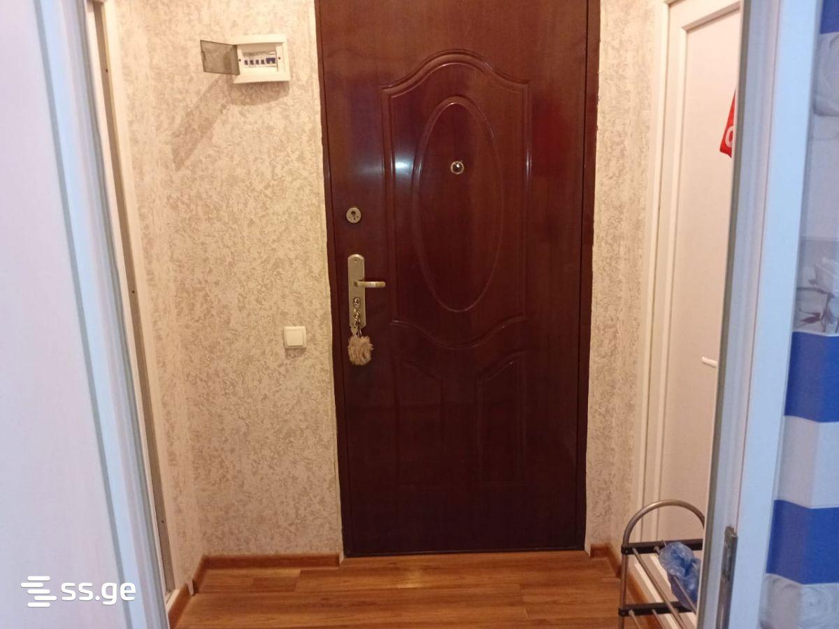 1-Zimmer-Wohnung, ბაქოს ქ.
