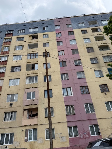 2卧公寓，博尔若米