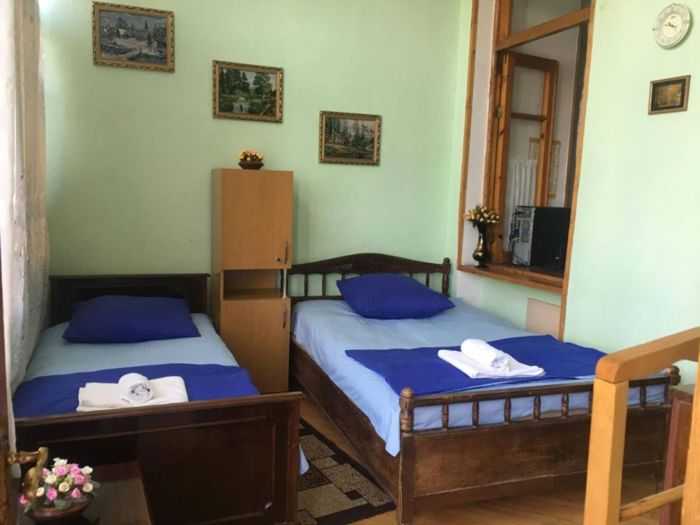 Wohnung mit 1 Schlafzimmer, Rewas-Tabukaschwili-Straße