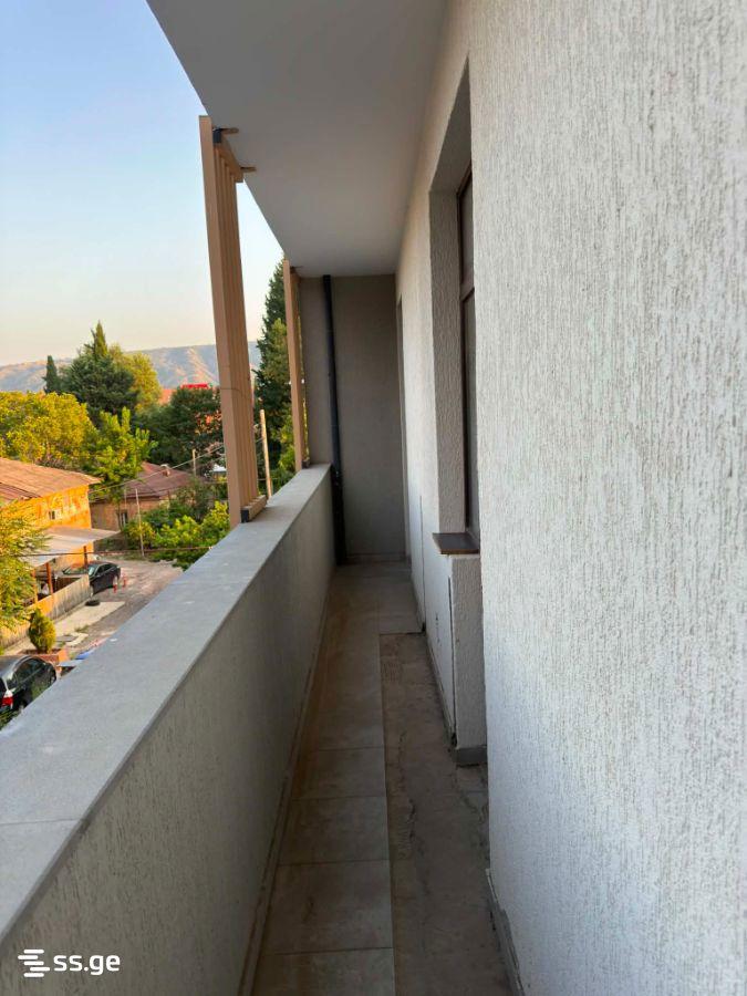 Wohnung mit 1 Schlafzimmer, Iustine-Abuladse-Straße