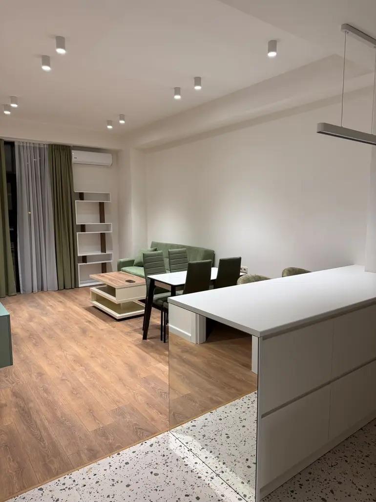 Wohnung mit 1 Schlafzimmer, Marat-Nosadse-Straße