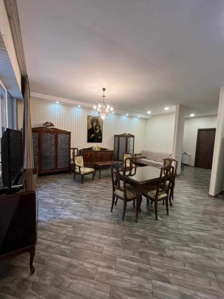 2-bedroom apartment, Iakob Gogebashvili Street