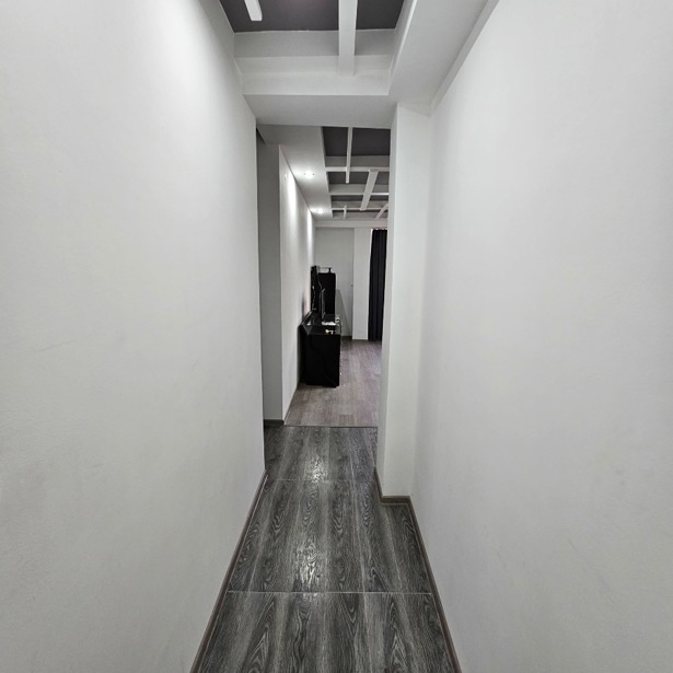 Wohnung mit 3 Schlafzimmern, Rewas-Tabukaschwili-Straße