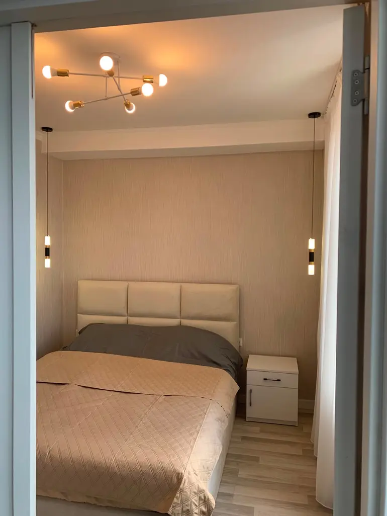 2部屋のマンション、მუხრანის ქუჩა