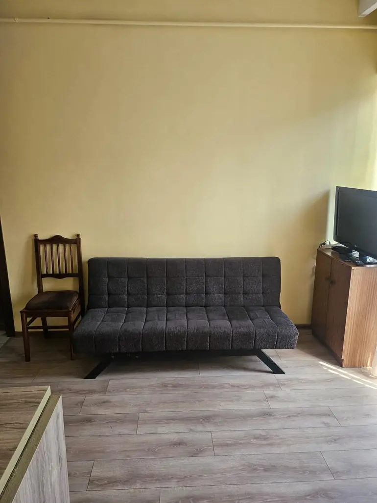 2-Zimmer-Wohnung, გიორგი ტერევერკოს ჩიხი