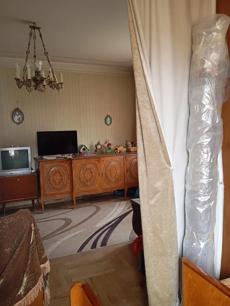 Wohnung mit 1 Schlafzimmer, Korneli-Tschaladse-Straße