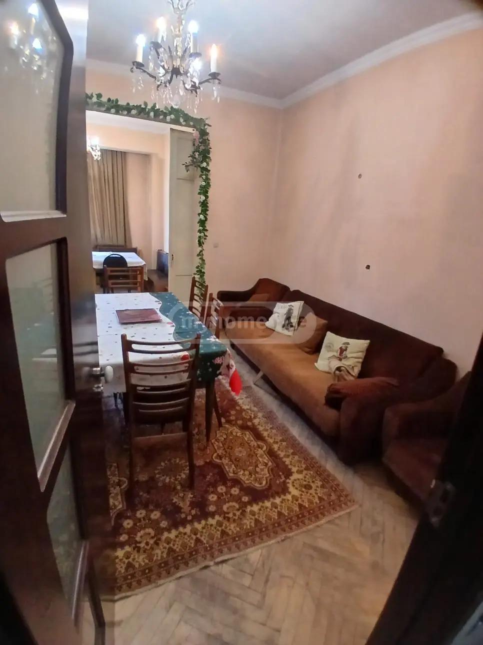 3 odalı daire, ფერდინანდ თავაძის ქუჩა