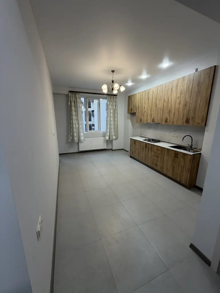 3 odalı daire, პეტრე ხვედელიძის ქუჩა