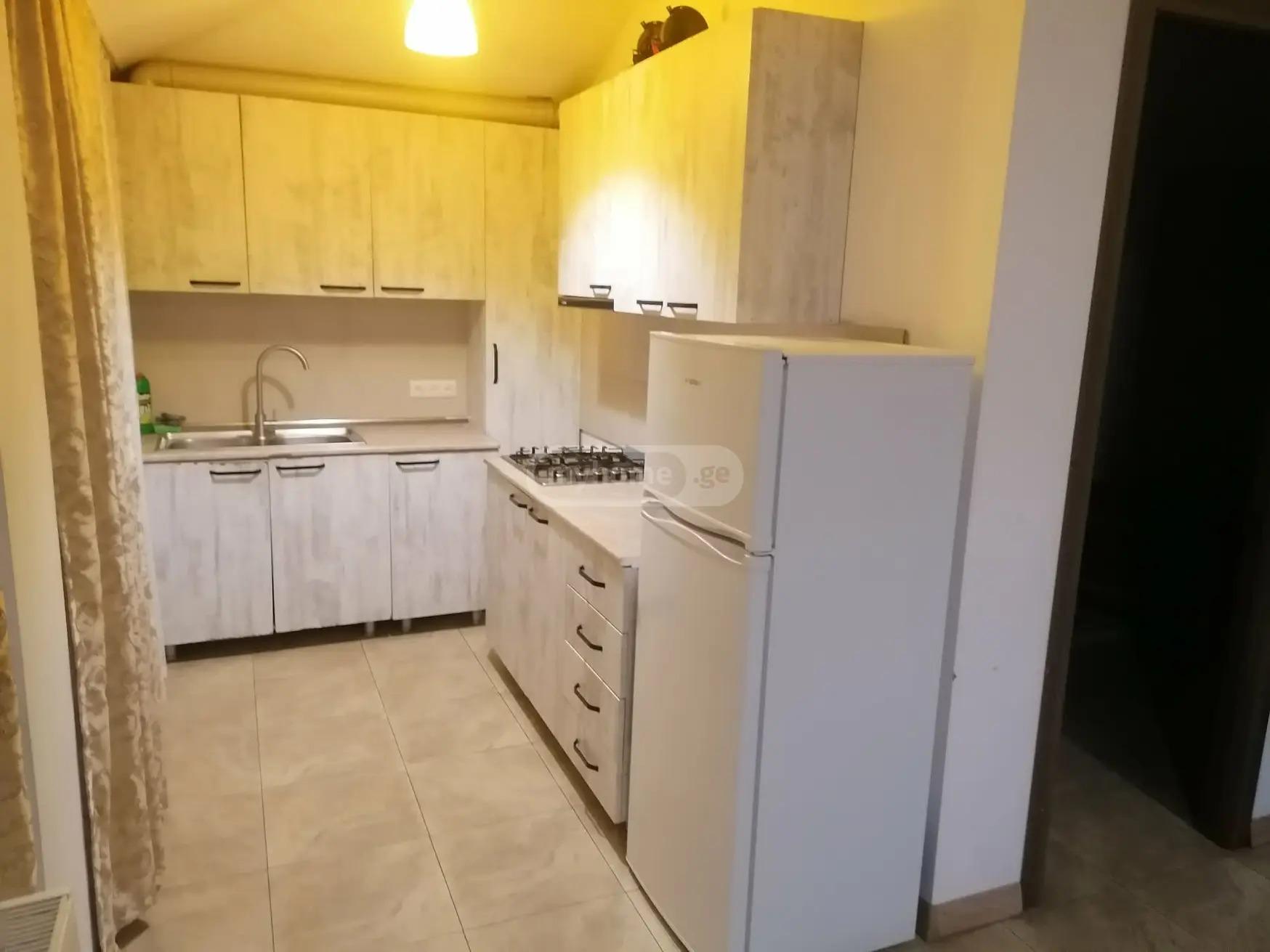 Wohnung mit 2 Schlafzimmern, Awtschala-Straße