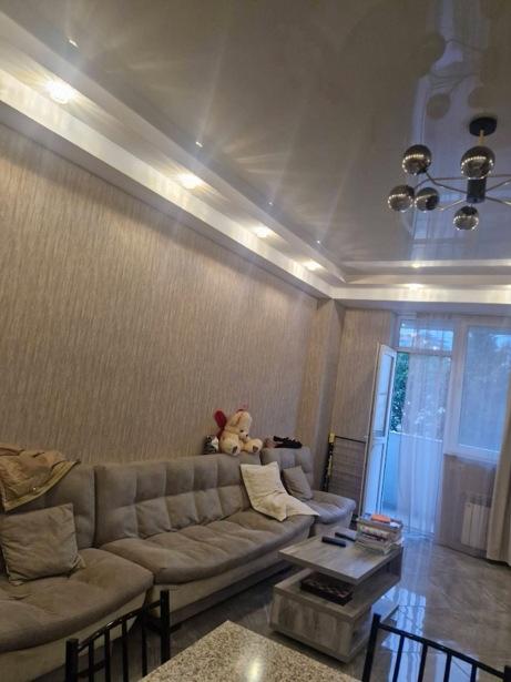 3部屋のマンション、I მიკრორაიონი - გლდანი