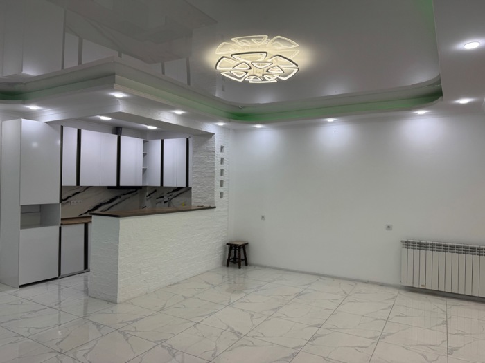 3部屋のマンション、კალოუბნის ქუჩა