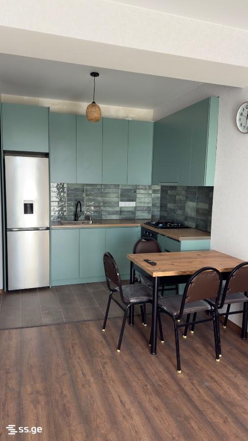 2部屋のマンション、რეზო გაბაშვილის ქუჩა