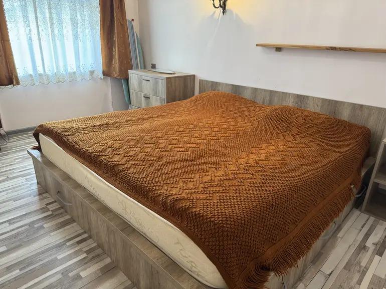 Wohnung mit 1 Schlafzimmer, Aleksandre-Kasbegi-Prospekt
