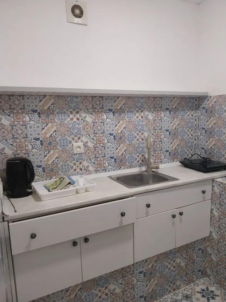 1-Zimmer-Wohnung, Sasa-Panaskertel-Zizischwili-Straße